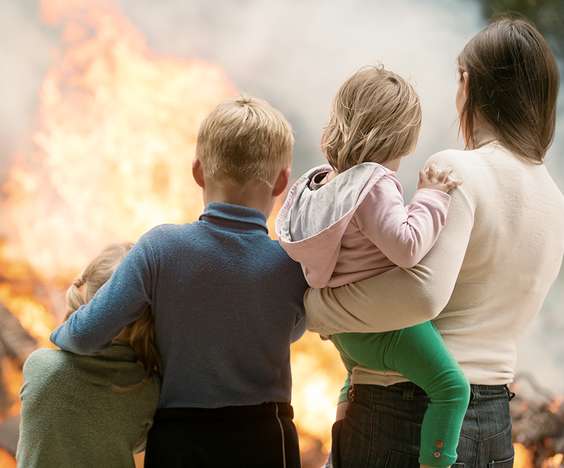 femmes et enfants d'abord